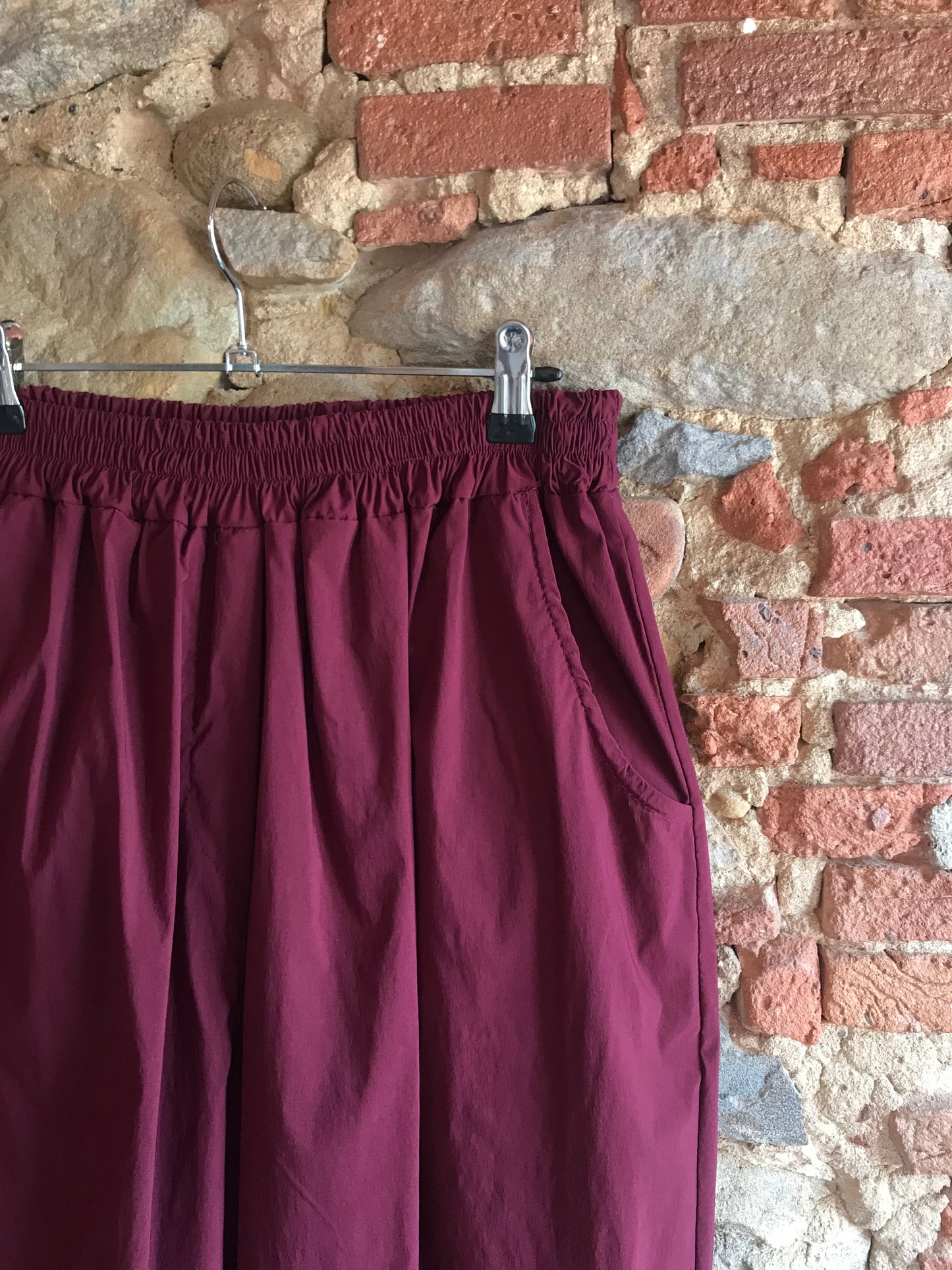 Pantalone Dani colore prugna