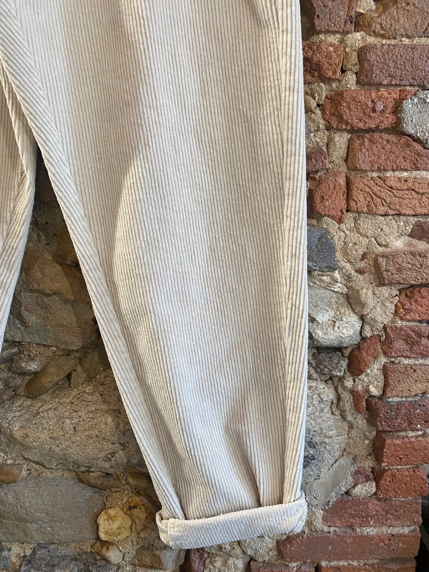 Pantalone Liam gesso