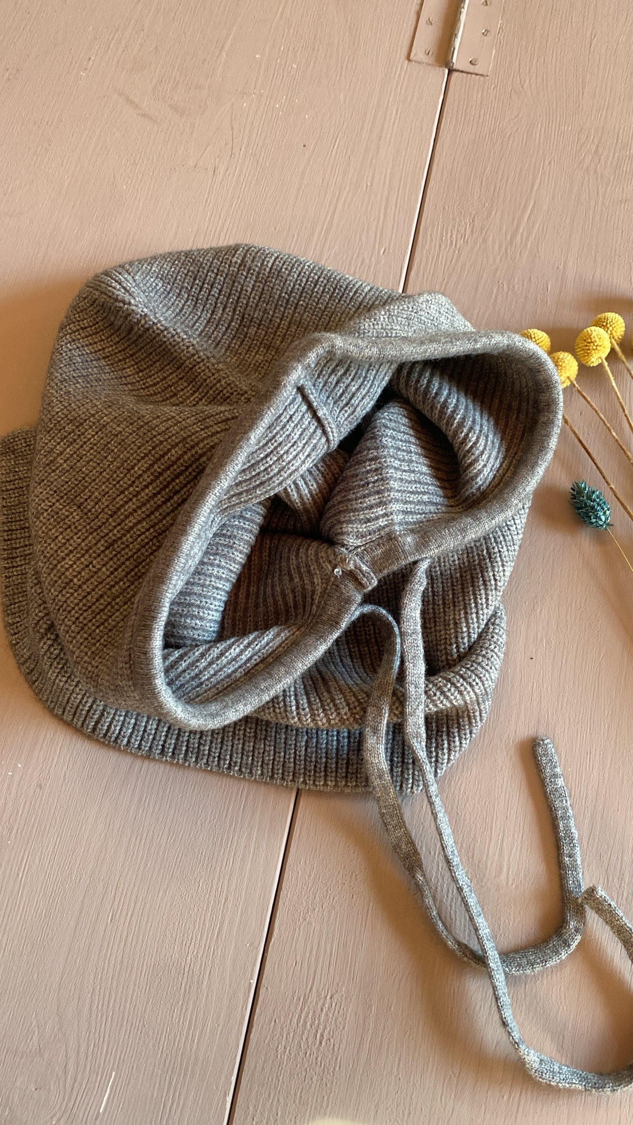Balaclava grey