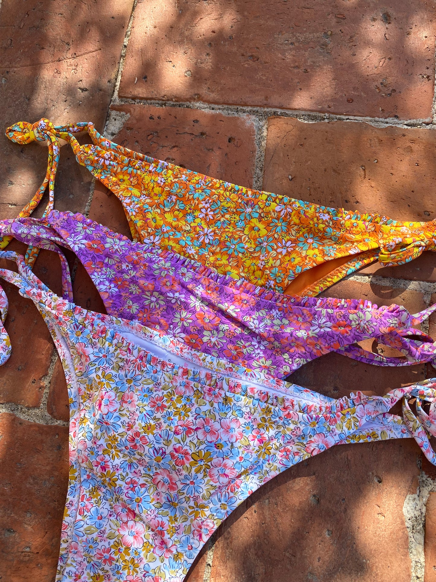 Bikini Saint-Tropez purple flowers