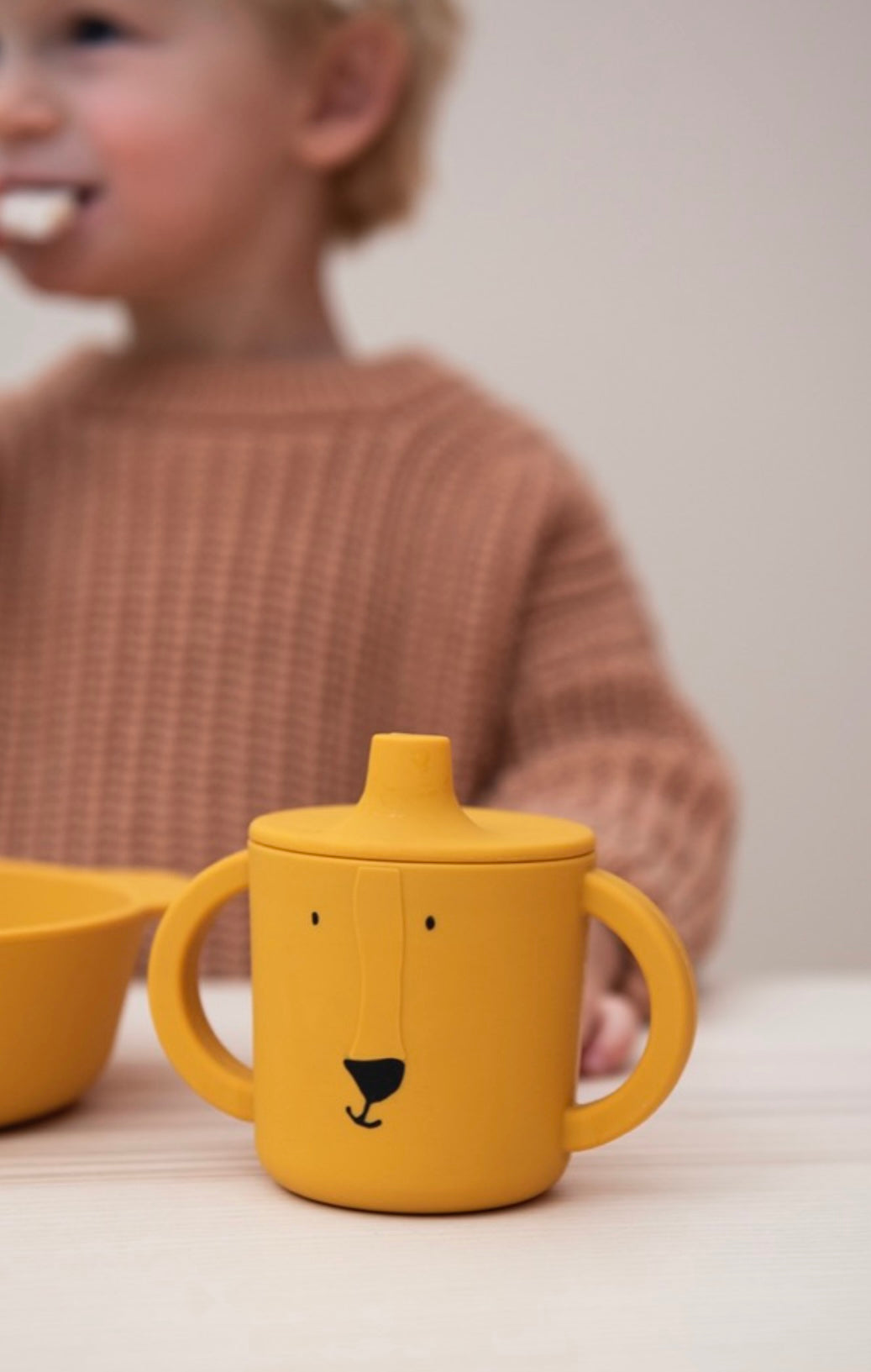 Bicchiere con manici in silicone Leone
