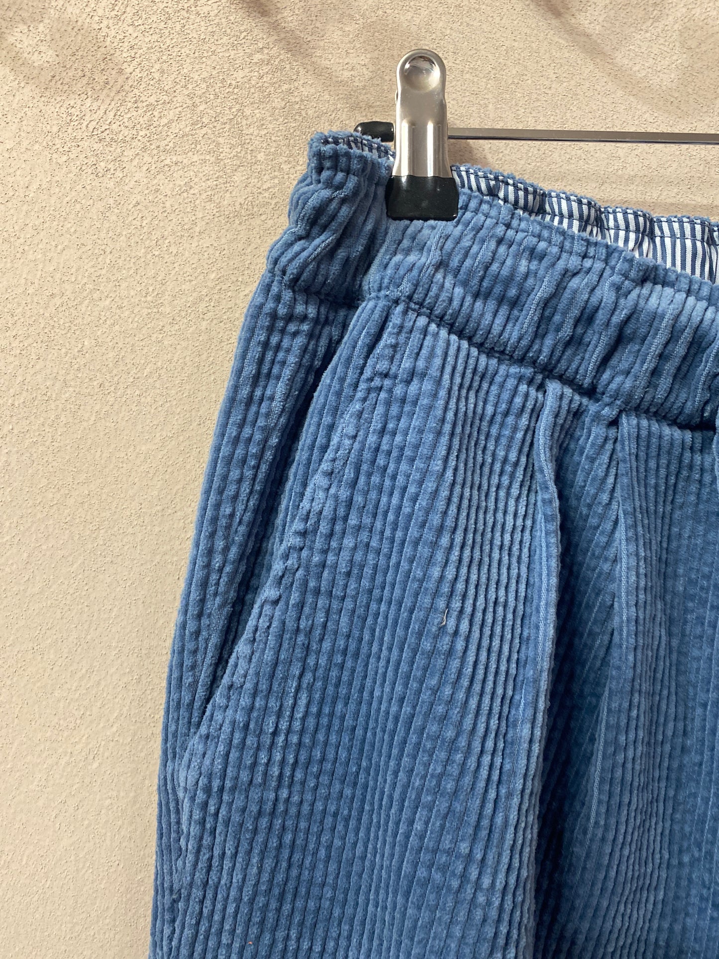 Pantalone velluto a coste colore carta da zucchero