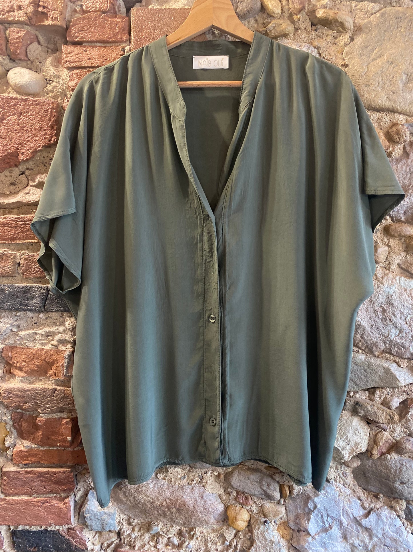 Blusa Anemone verde salvia
