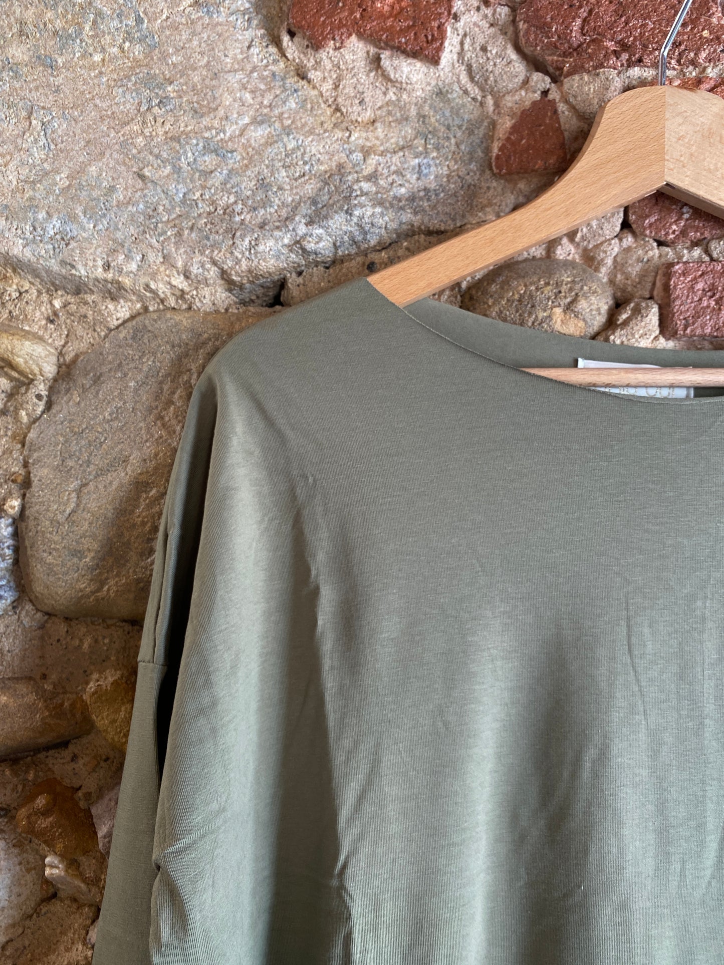T-shirt Basic verde salvia