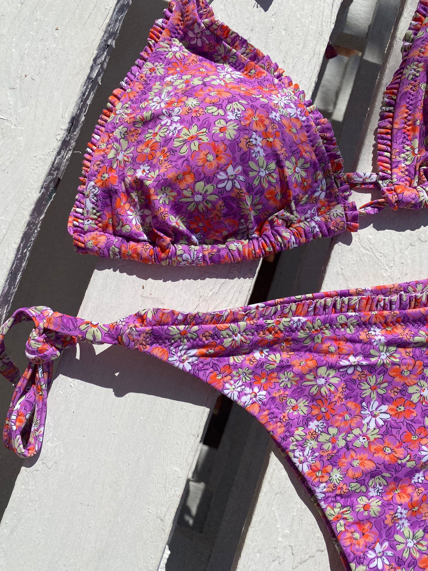 Bikini Saint-Tropez purple flowers