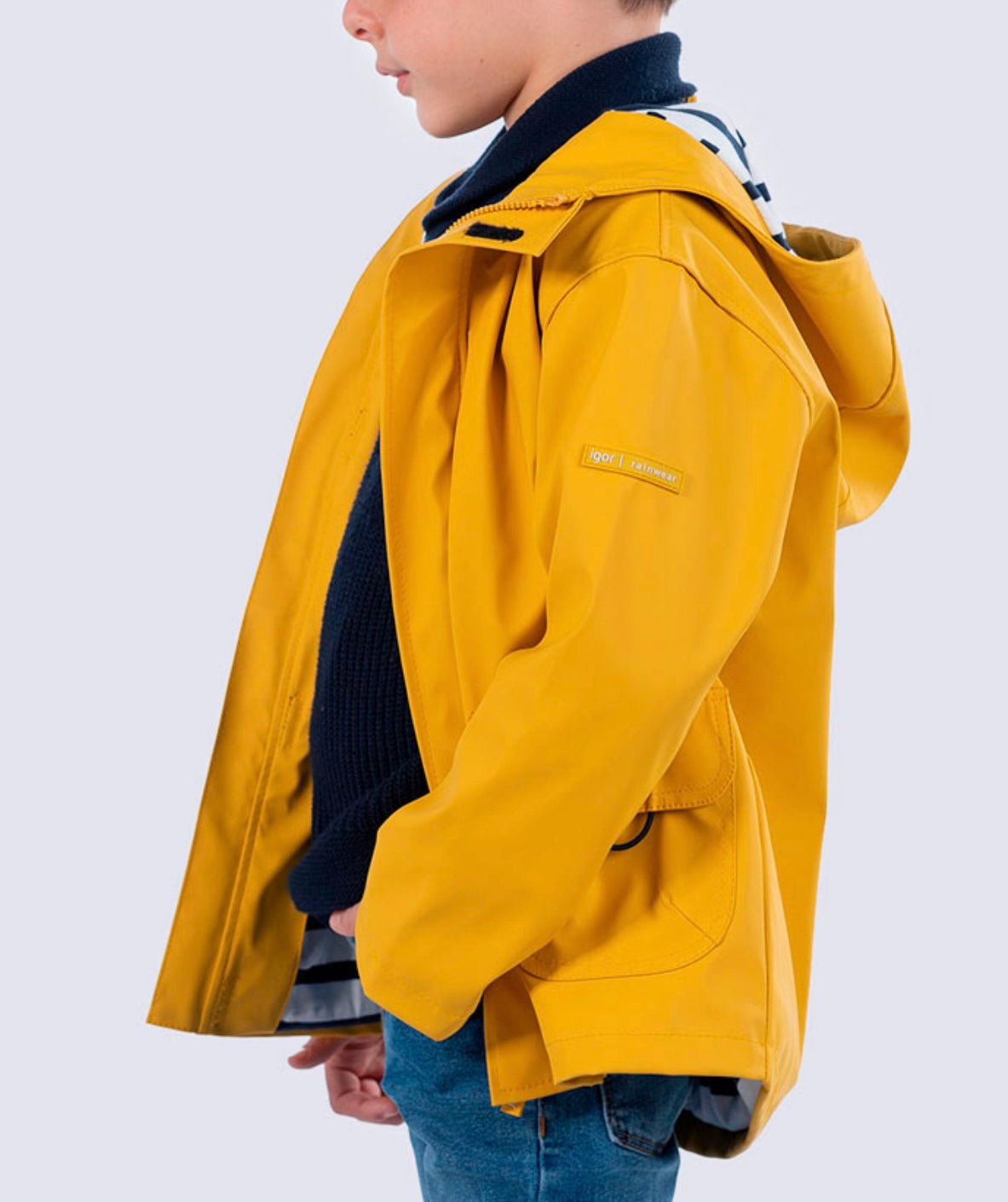 Impermeabile colore giallo