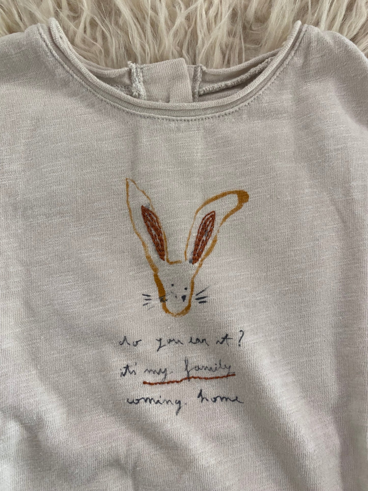 T-shirt cotone colore écru con stampa davanti