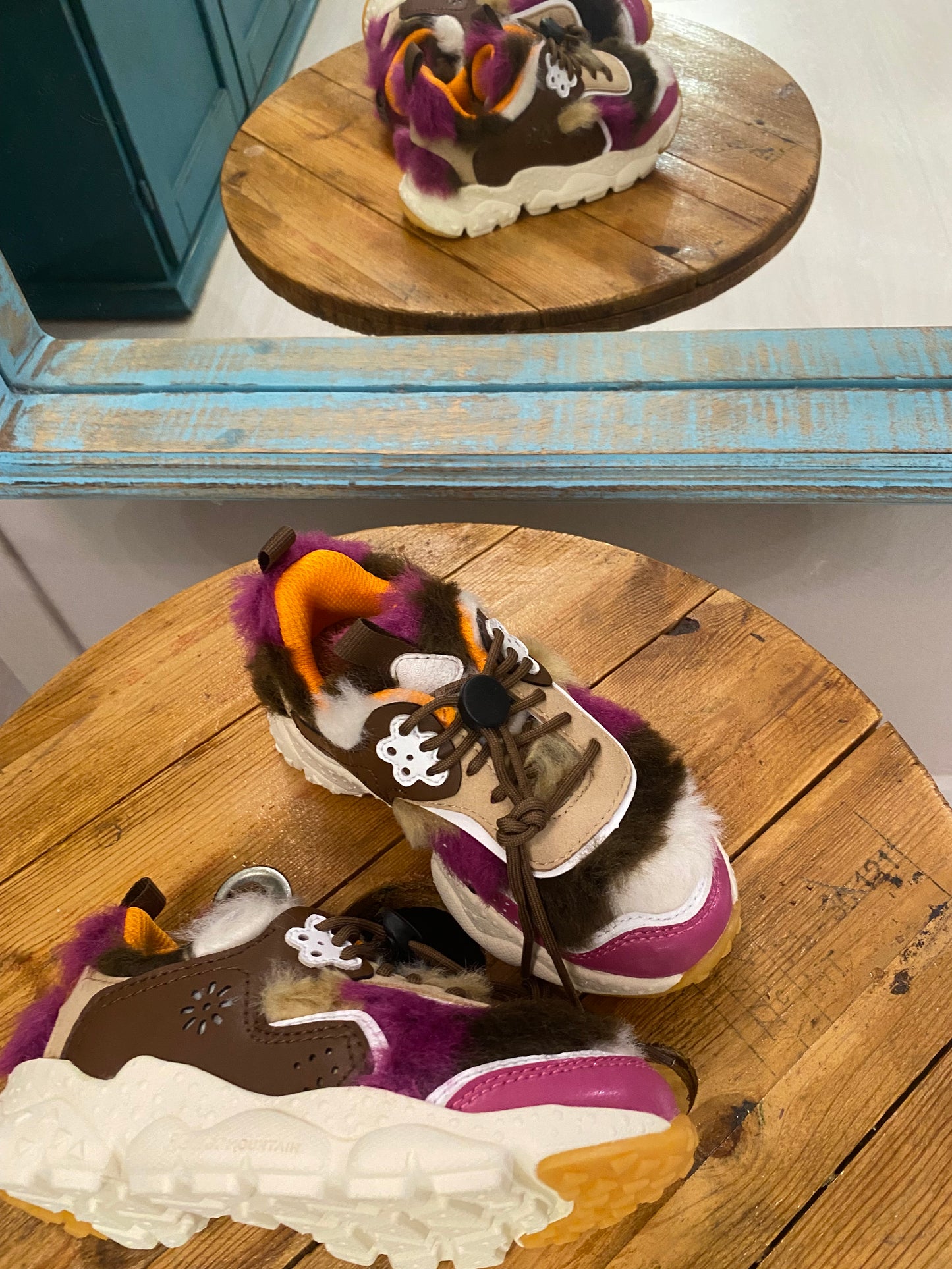 Sneakers in ecopelle e sintetico fuchsia e marrone