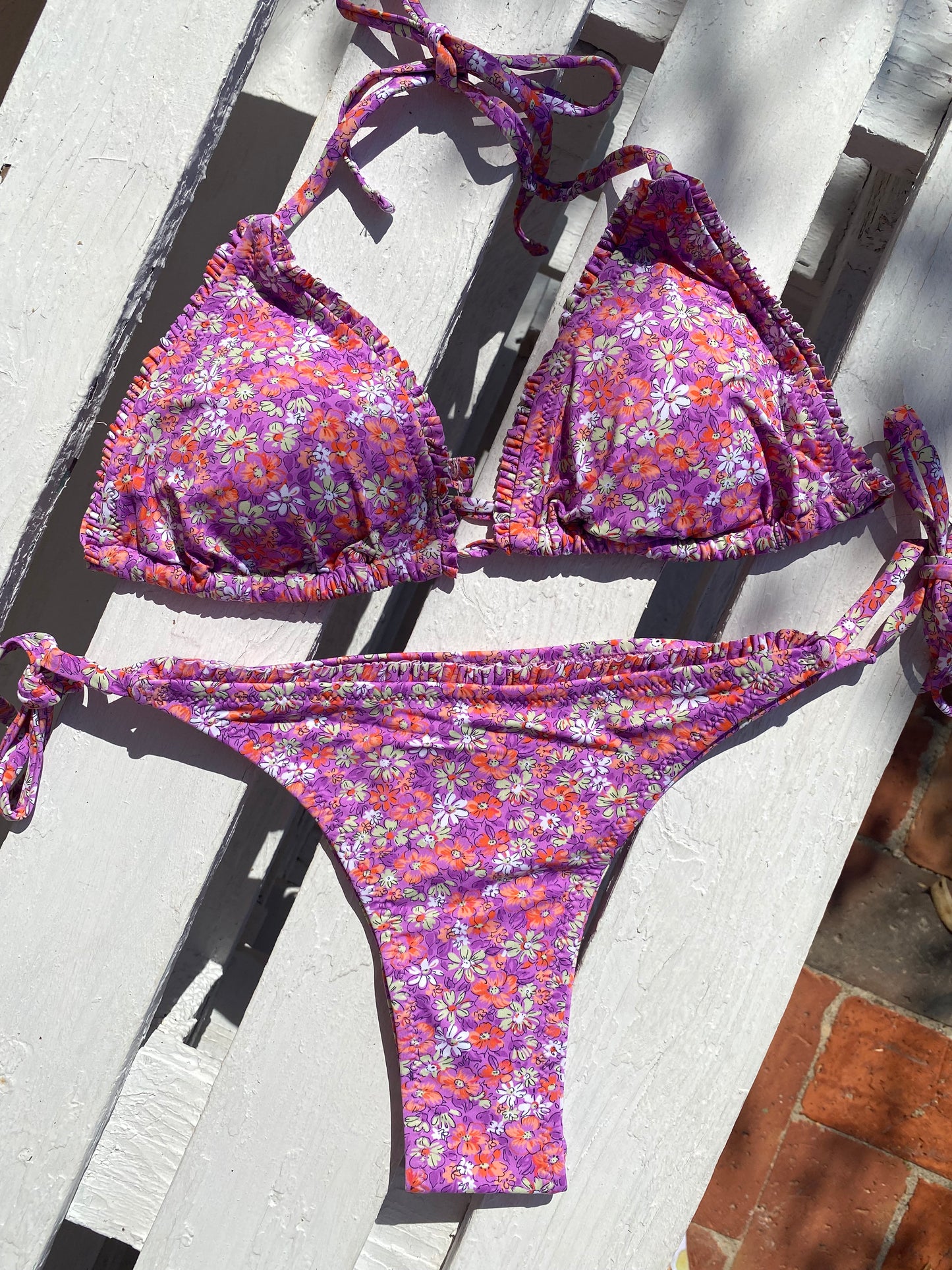 Bikini Saint-Tropez purple flowers