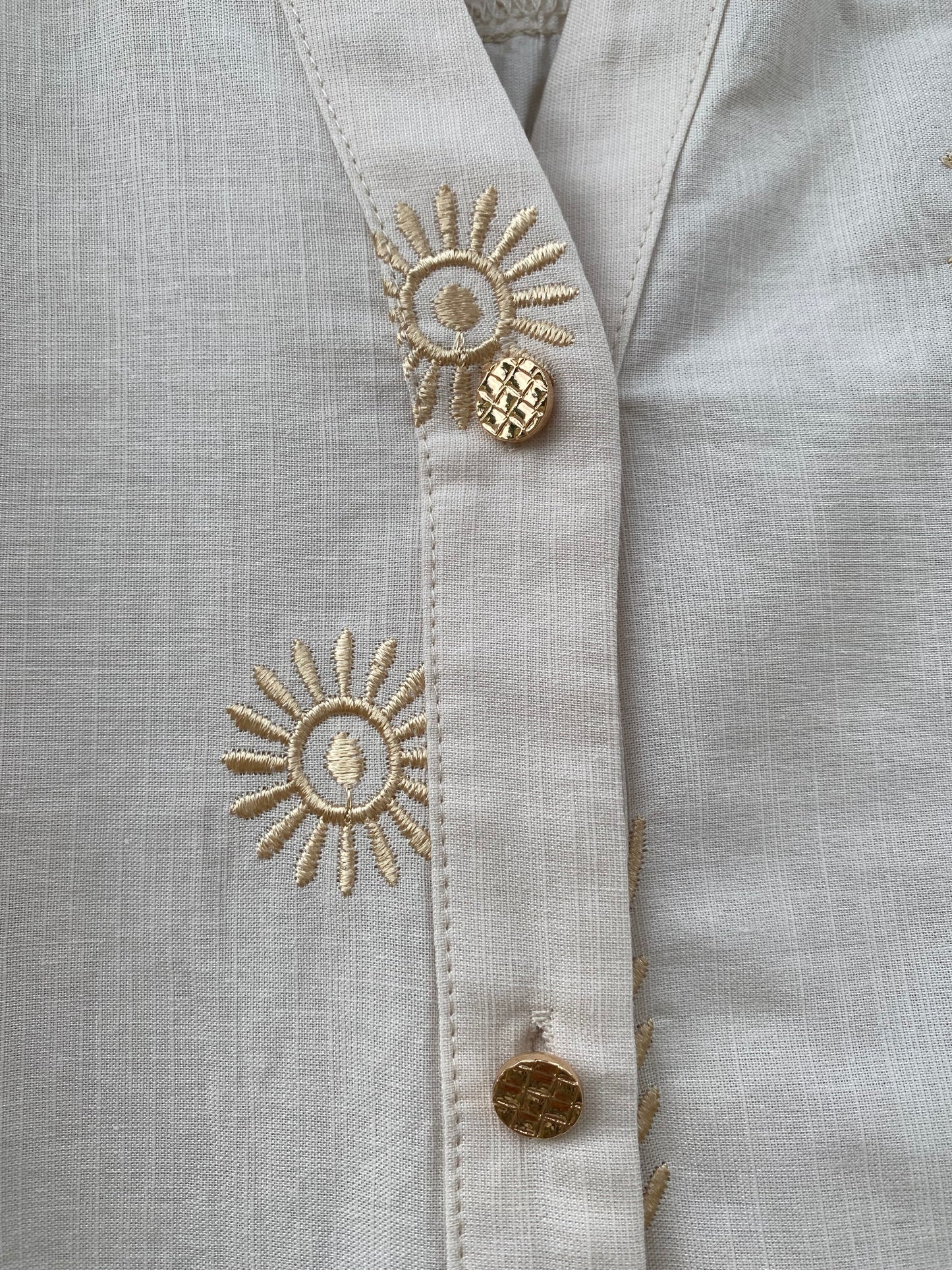 Adèle camicia cotone bianco sporco ricami oro