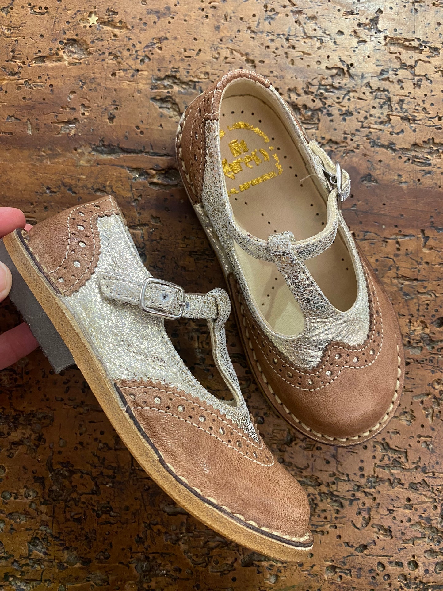 Bebe’ scarpe in pelle bicolore marrone argento vintage