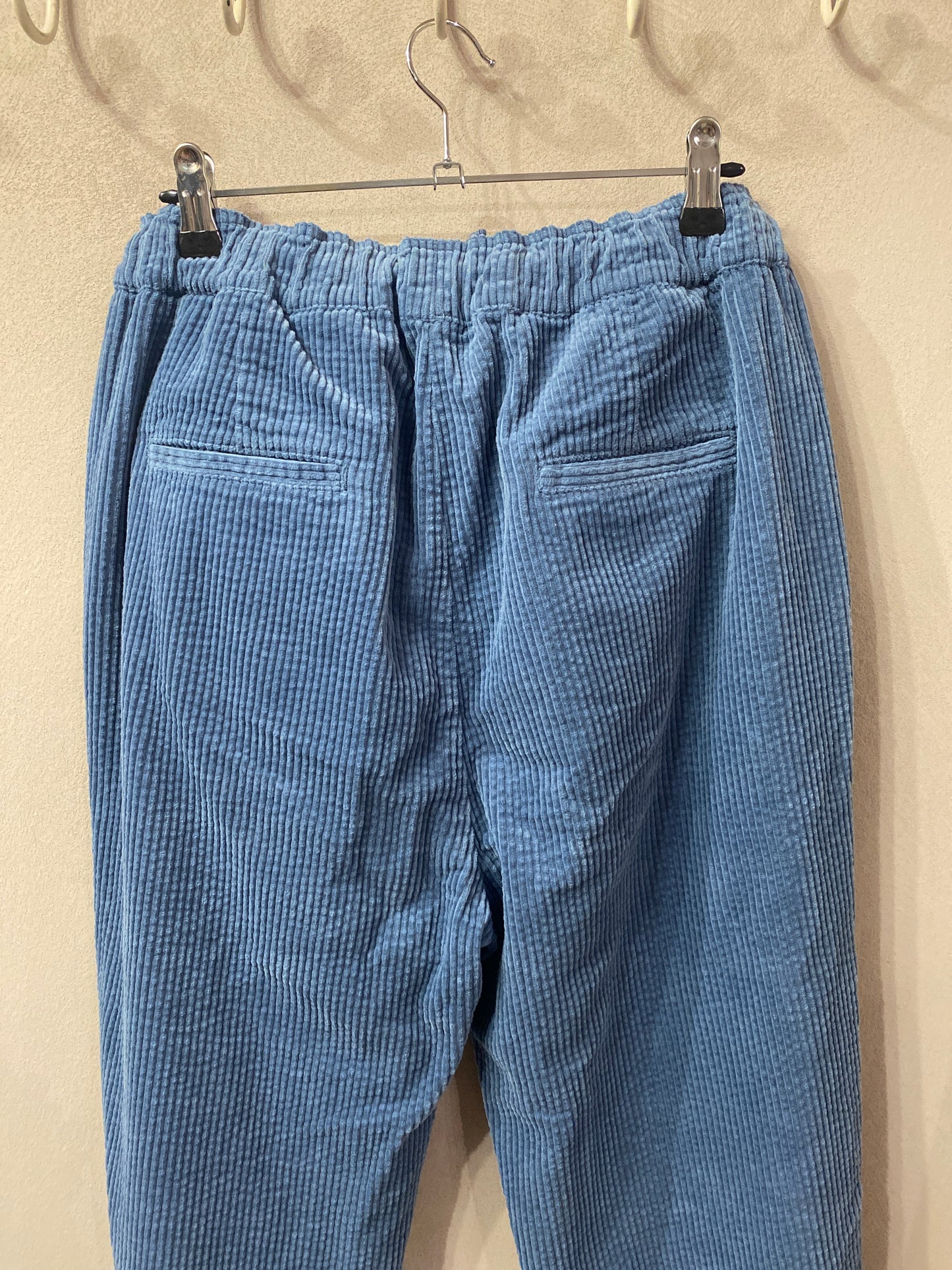 Pantalone velluto a coste colore carta da zucchero