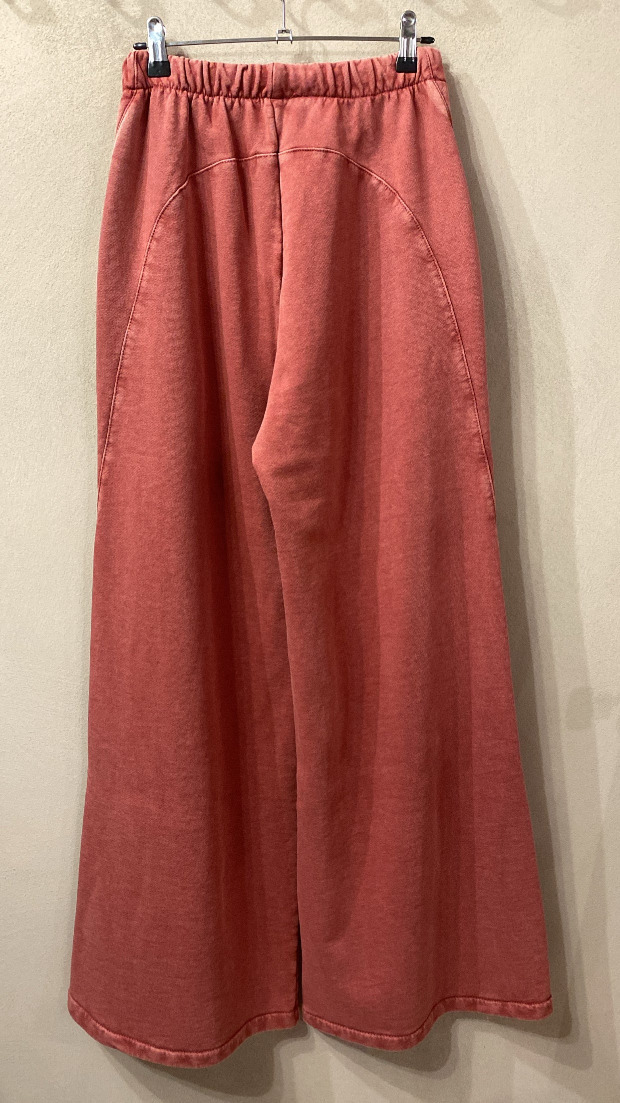Pantalone Cleo colore lampone