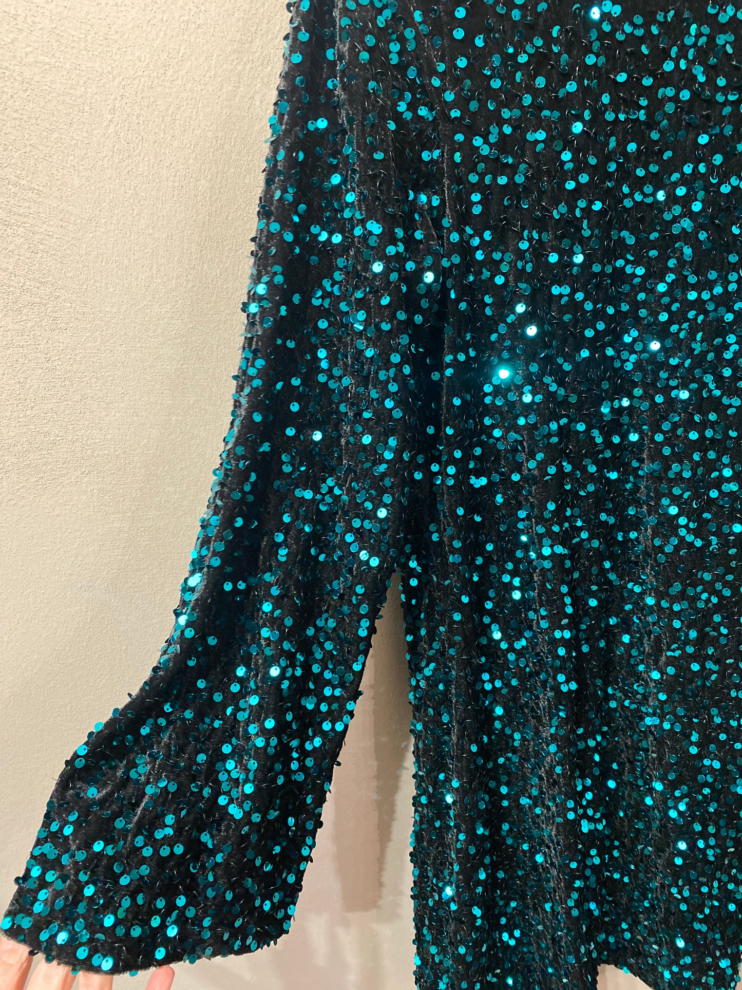 Abito Brille in velluto verde scuro paillettes verde smeraldo