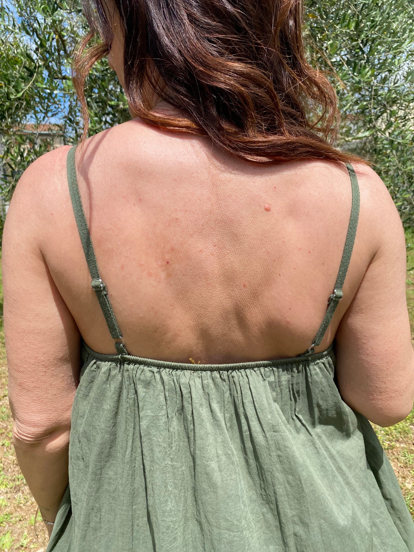 Paloma abito lungo in mussola di cotone colore verde militare
