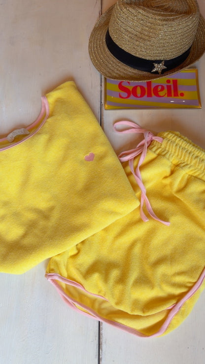 Completo Palm Springs yellow