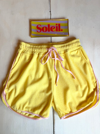Completo Palm Springs yellow