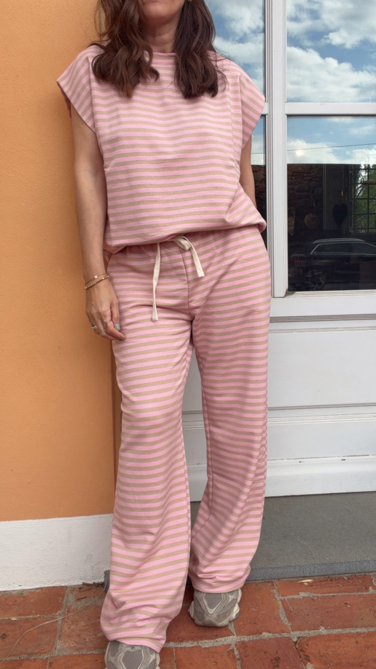 Completo Cocó righe beige rosa