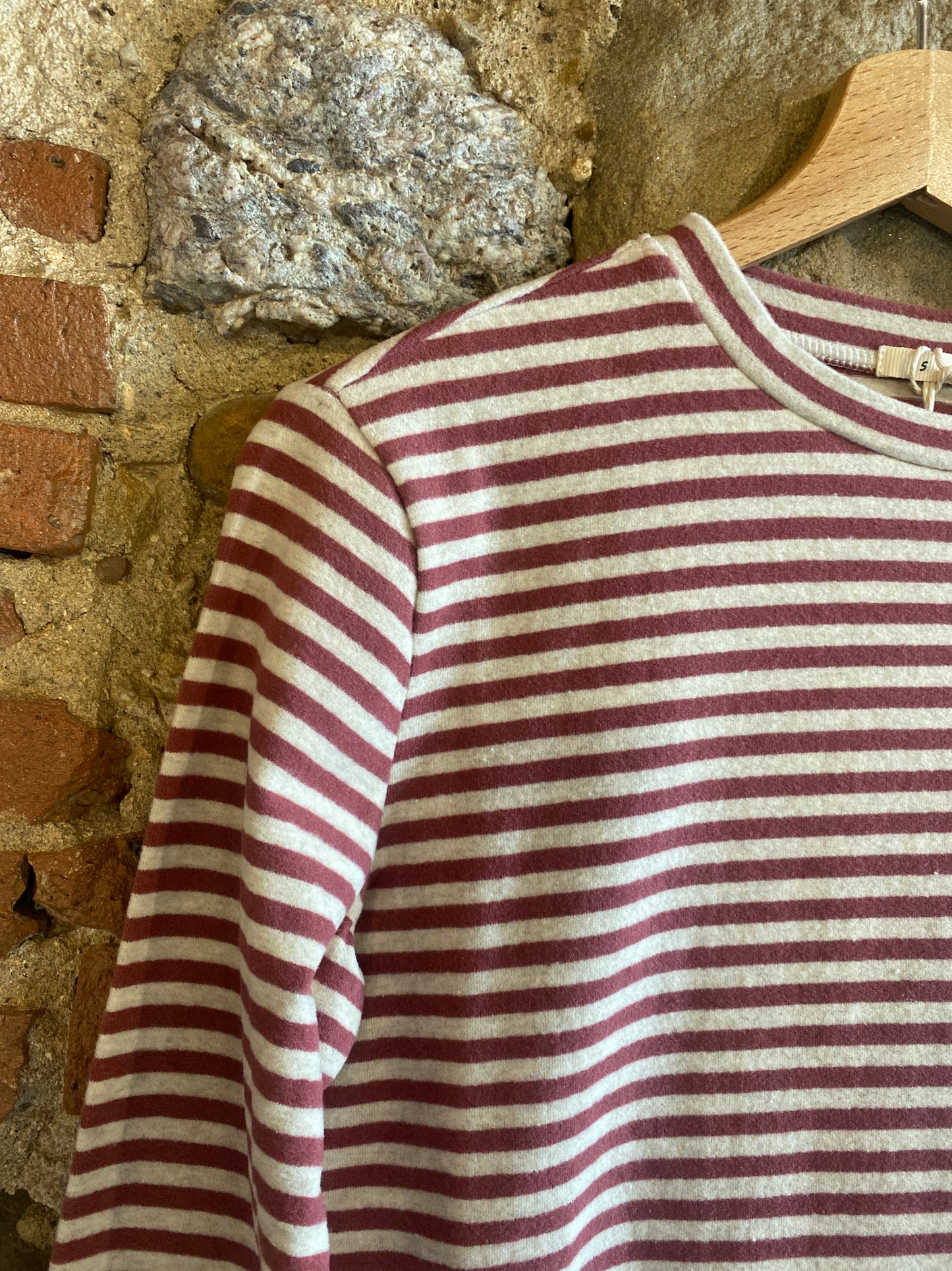 Maglia rigata beige old rose