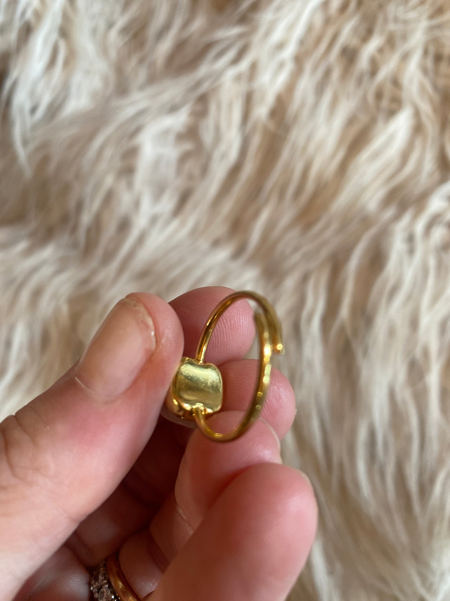 Anello Nud rosa