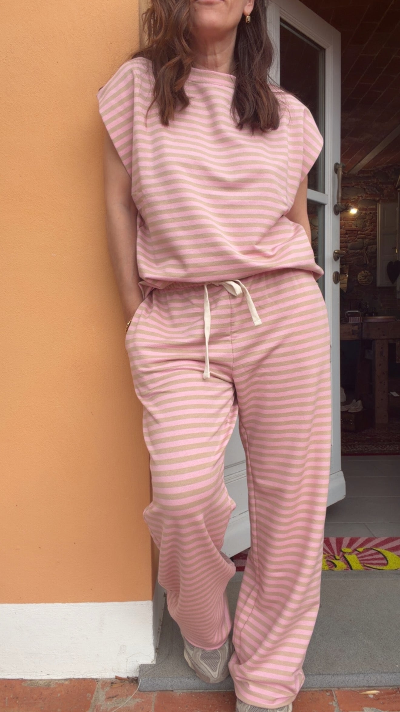 Completo Cocó righe beige rosa