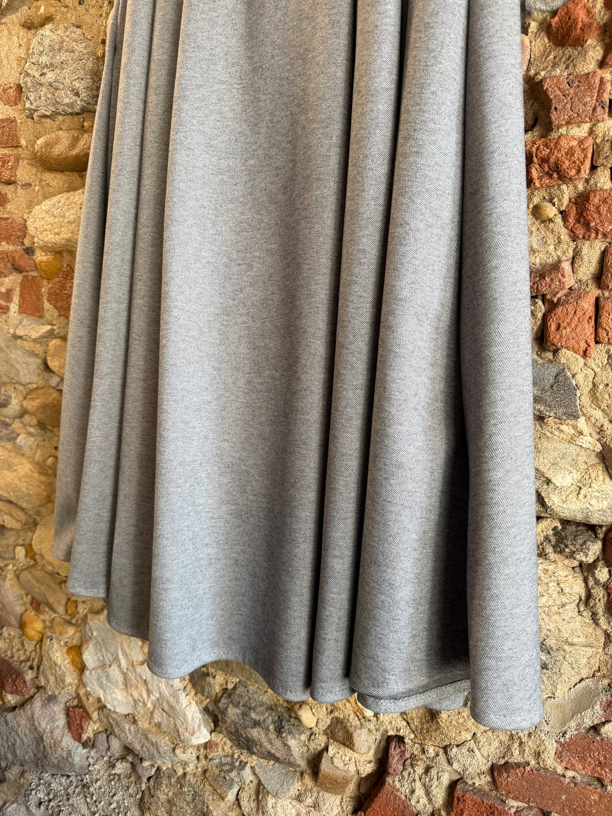 Gonna Alma Grey