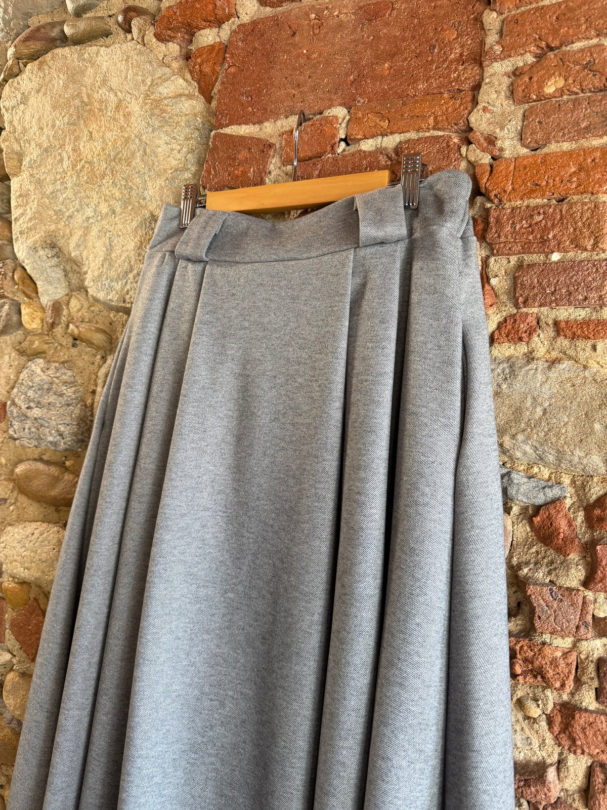 Gonna Alma Grey