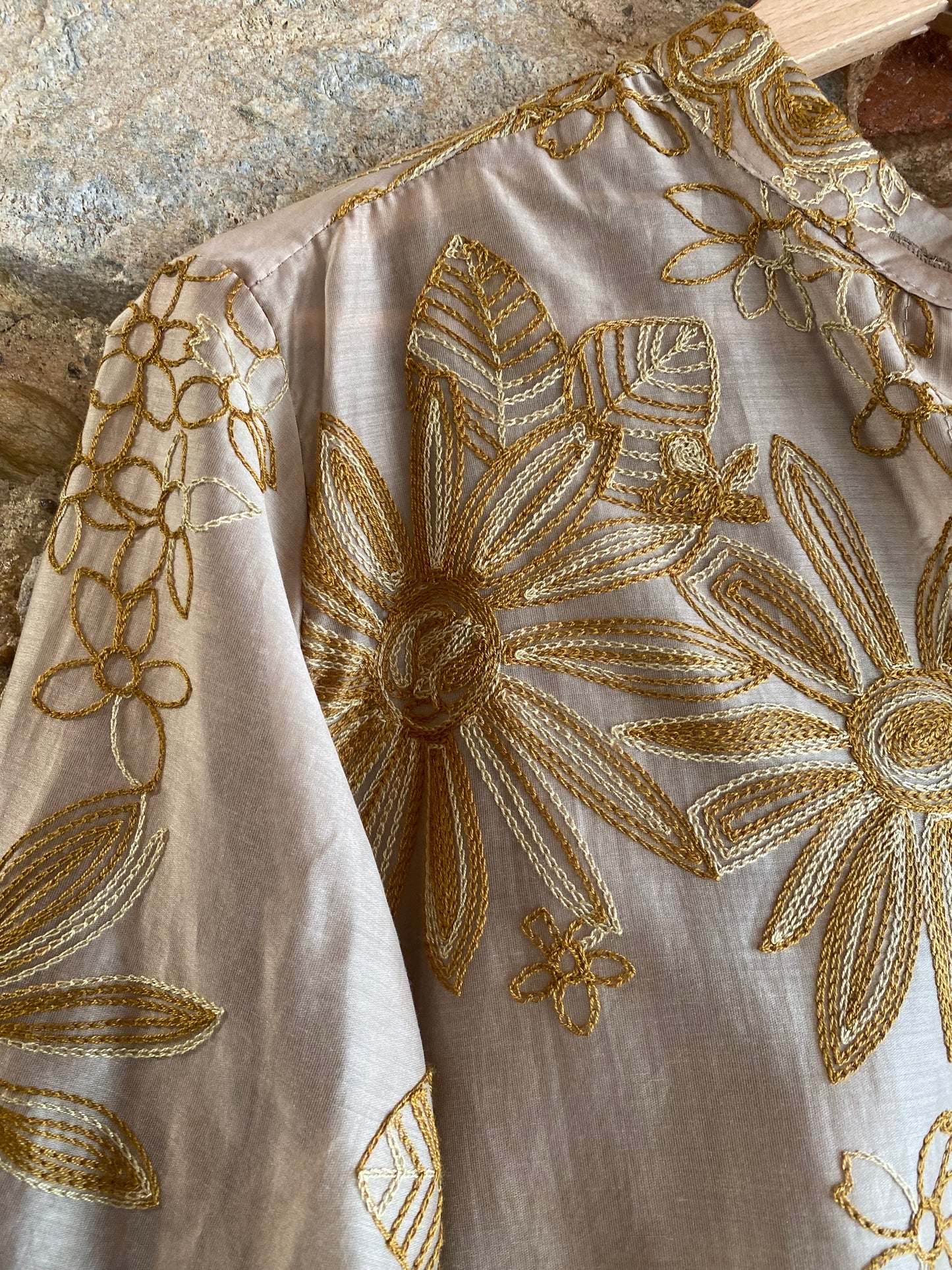 Camicia Fleur beige caldo miele