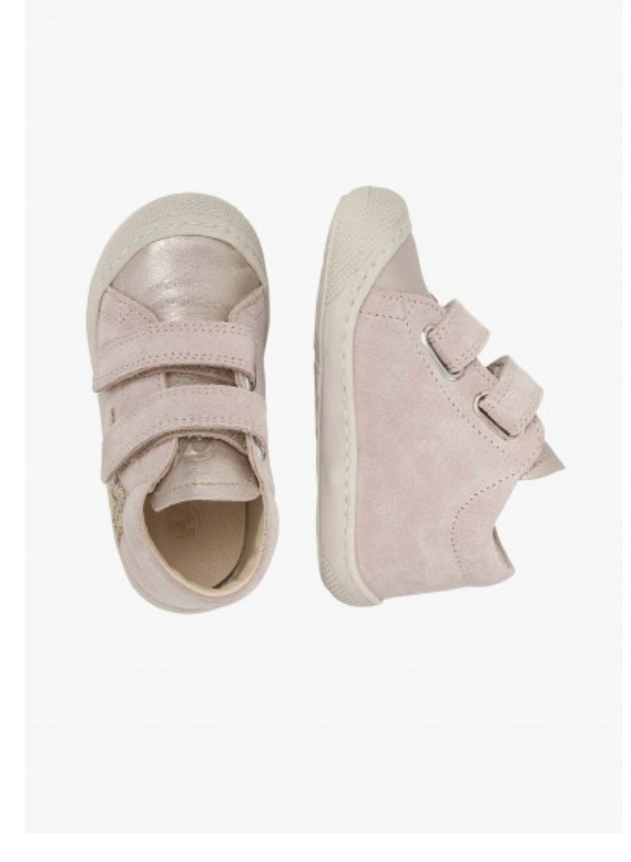 Sneakers in suede perlato  colore rosa cipria stella glitter