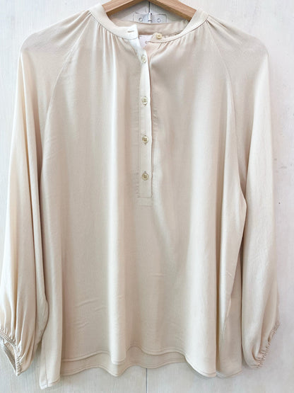 Blusa in crepe di viscosa colore burro