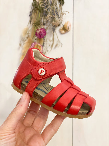 Sandalini a gabbietta in pelle colore rosso