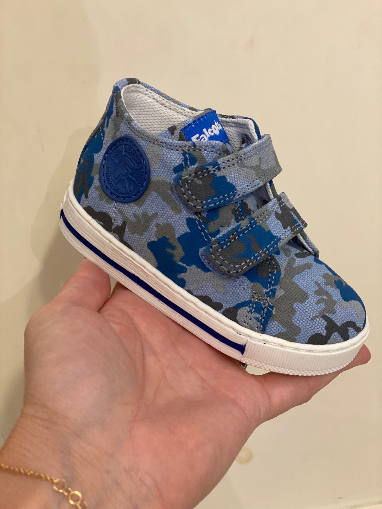 sneakers in tela fantasia camouflage azzurro