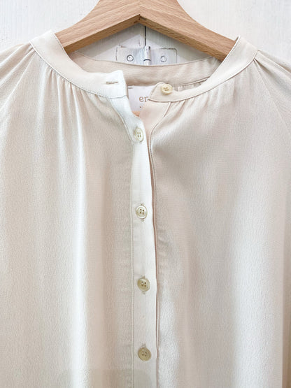 Blusa in crepe di viscosa colore burro