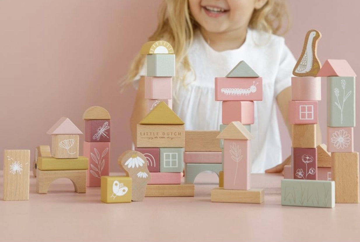 LITTLE DUTCH città in legno rosa