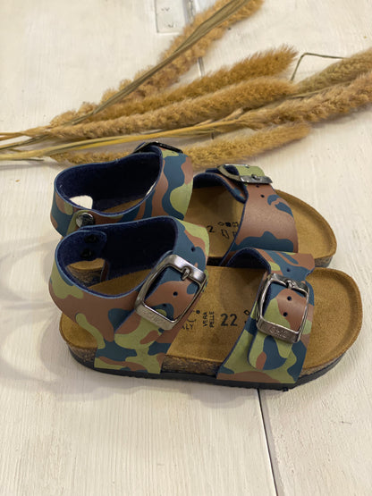 BIOCHIC sandalo in pelle colore camouflage marrone blu e verde